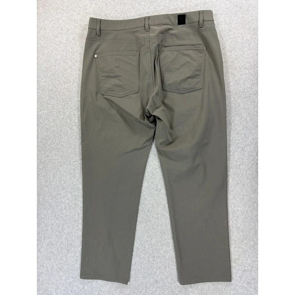 Vuori Meta‎ Athletic Fit Chino Pants (Men's 33x27) Green